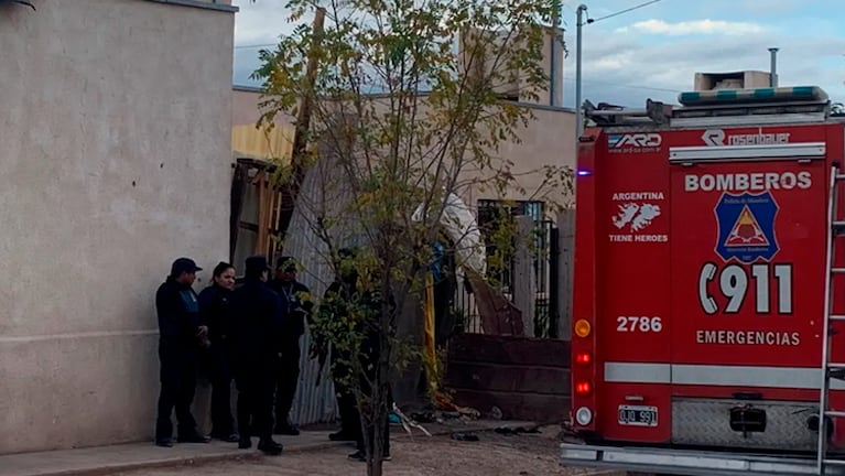 El incendio se originó en una habitación. Foto: El Sol - Mendoza.