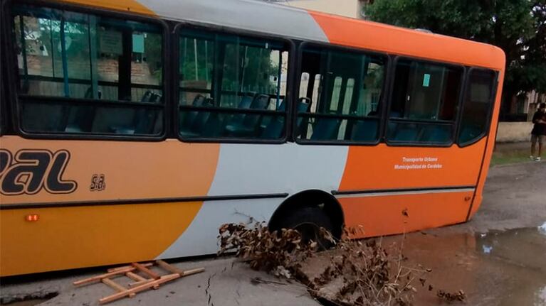 El inconveniente ocurrió en la zona de Villa Unión. Foto: @andres_oliva.