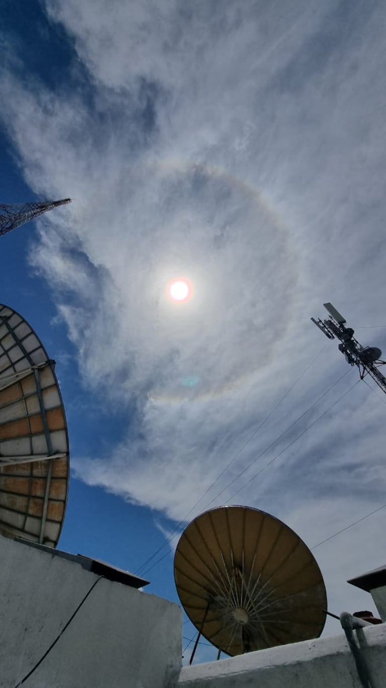 El increíble halo que rodeó el sol.