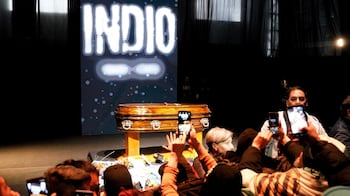 El Indio es despedido por miles de fanáticos en Avellaneda.