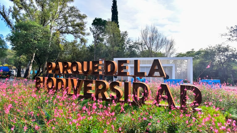 El ingreso al Parque de la Biodiversidad es por calle Amado Roldán.