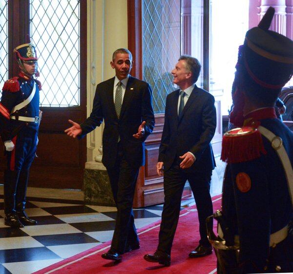 El ingreso de Obama a la Casa Rosada.