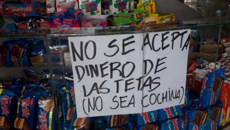 El insólito cartel de un almacén mendocino: "No se acepta dinero de..."