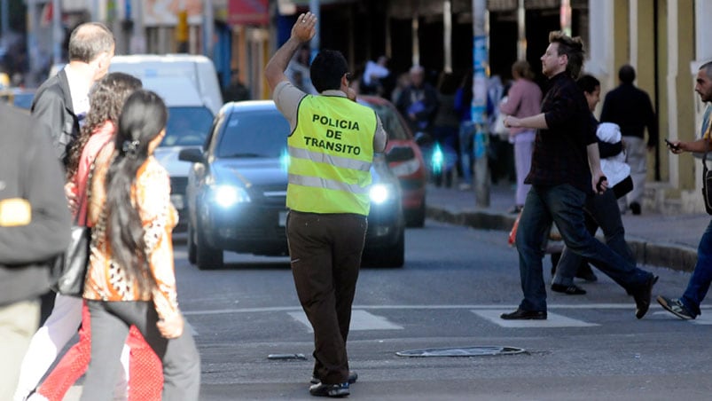 El insólito error de un policía de tránsito.