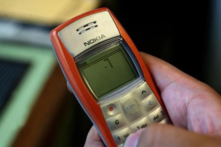 El insólito uso sexual que revivió al Nokia 1100 en la India