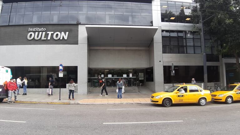 El Instituto Oulton, en alerta por un caso de coronavirus. Foto: El Doce.
