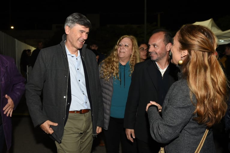 El intendente Daniel Passerini recorrió el vacunatorio de la UCC.