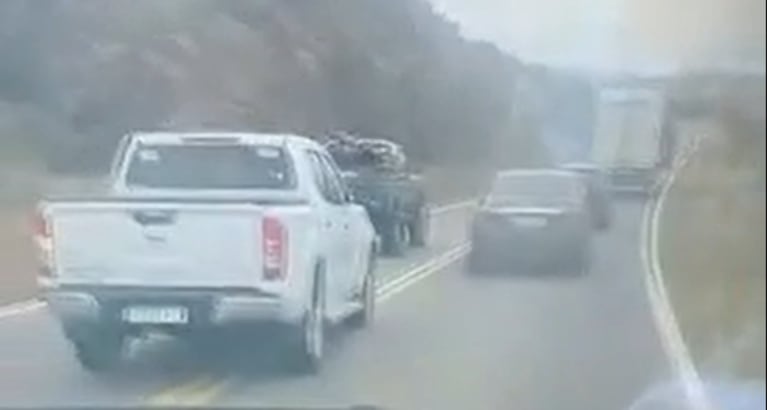 El intendente de Cura Brochero se adelantó en doble línea amarilla.