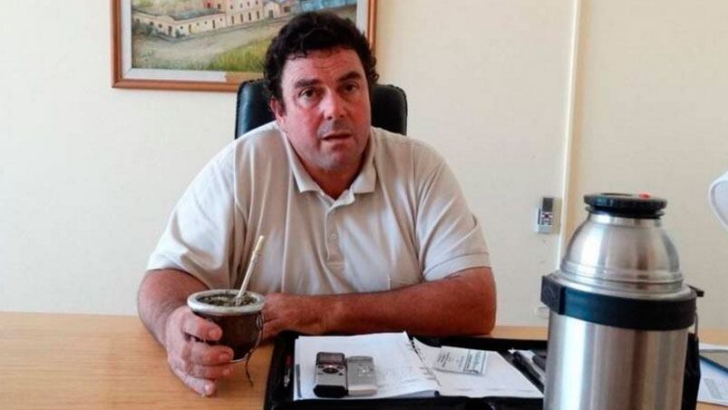 El intendente de Larroque devolvió dinero de una obra que tenía sobreprecio.