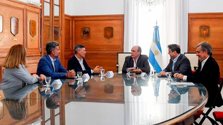 El intendente Passerini en la reunión con el ministro Francos.
