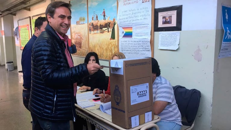 El intendente votó y se mostró muy optimista. Foto: Dahyana Terradas/ElDoce.tv