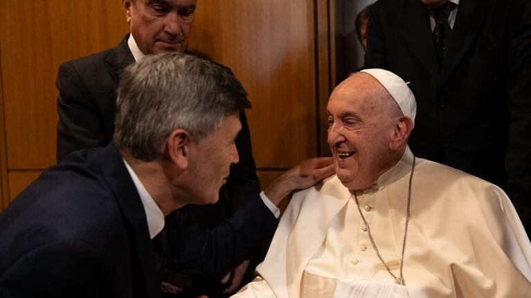 El intendente y el Papa se encontraron en el Vaticano.