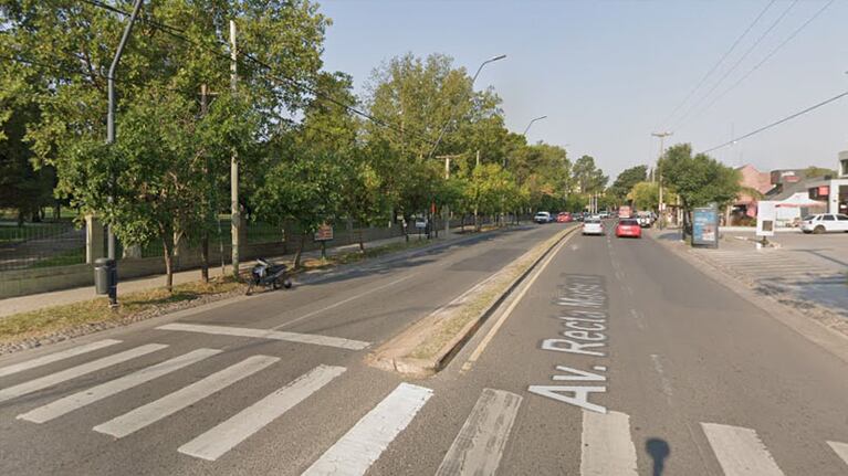 El intento de robo ocurrió en la puerta del colegio La Salle, en barrio Argüello.