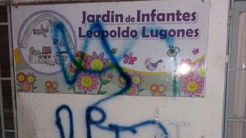 El jardín de infantes también fue víctima de las pinturas. 