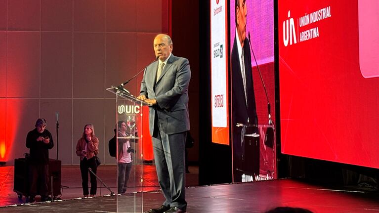 El jefe de Gabinete de la Nación, Guillermo Francos, en el 17° Coloquio de la UIC.
