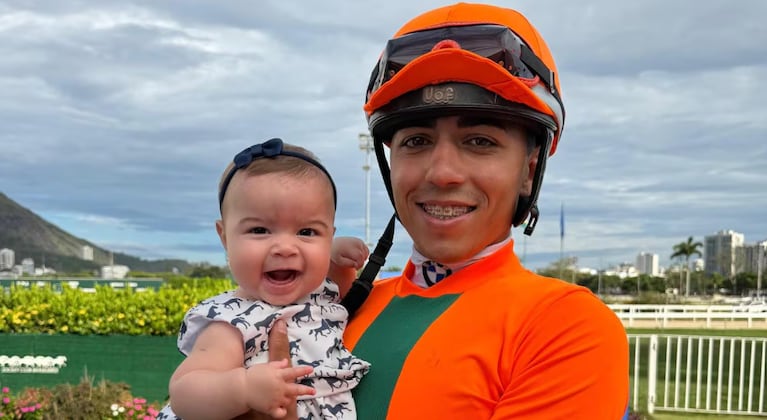 El jockey de 27 años murió tras varios días internado.