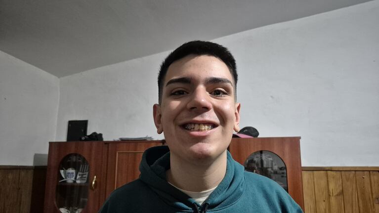 El joven con Asperger recuperó la sonrisa tras el robo.