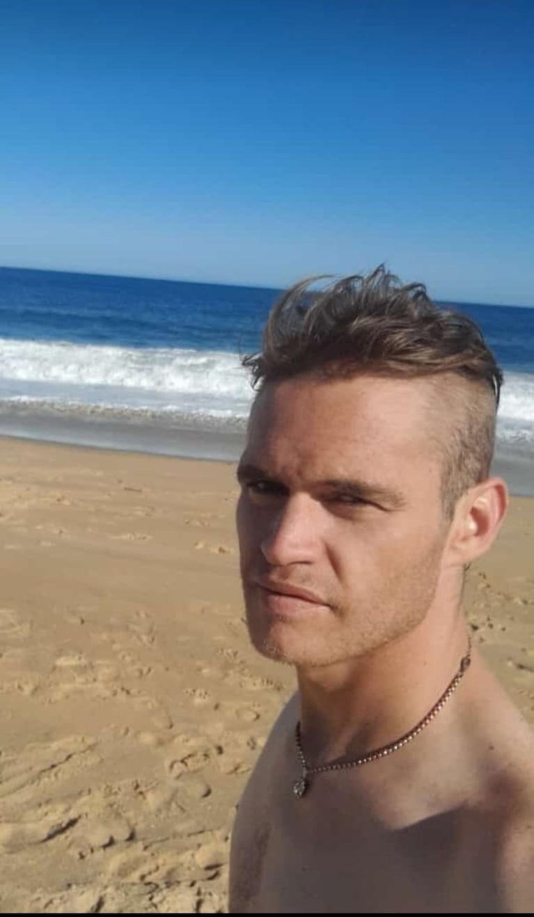 El joven falleció el lunes 27 de abril y su familia intenta repatriar las cenizas.