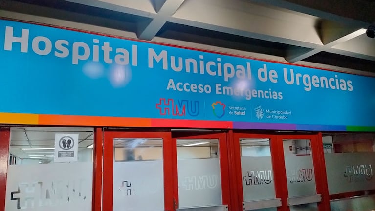El joven fue derivado al Hospital de Urgencias.