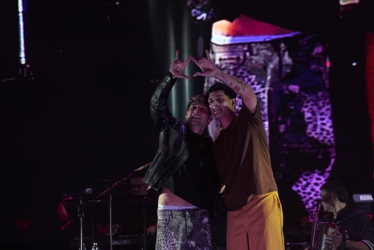 El jóven grupo cuartetero brilló en su turno con una gran propuesta cuartetera y artistas invitados.