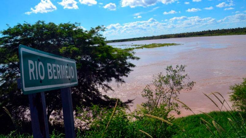 El joven murió al intentar cruzar a nado el Río Bermejo.