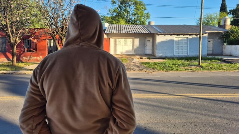 El joven sigue con temor pese a los primeros pasos de la justicia en la causa. Foto: Juan Pablo Lavisse / ElDoce.