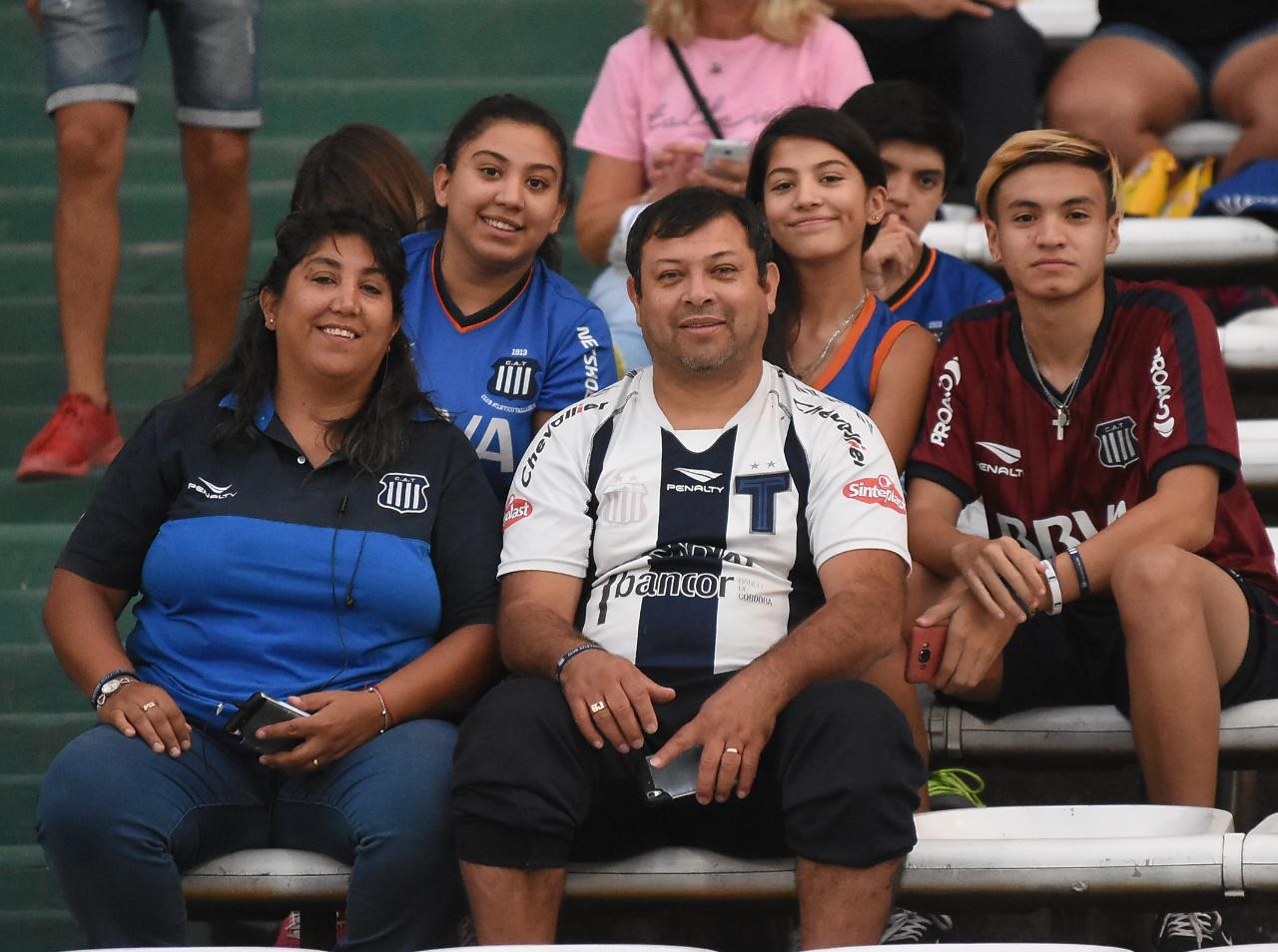 El Kempes fue una fiesta albiazul en la reanudación de la Superliga. Foto: Lucio Casalla / ElDoce.tv