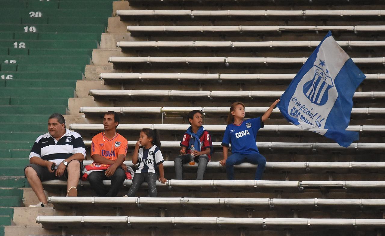 El Kempes fue una fiesta albiazul en la reanudación de la Superliga. Foto: Lucio Casalla / ElDoce.tv