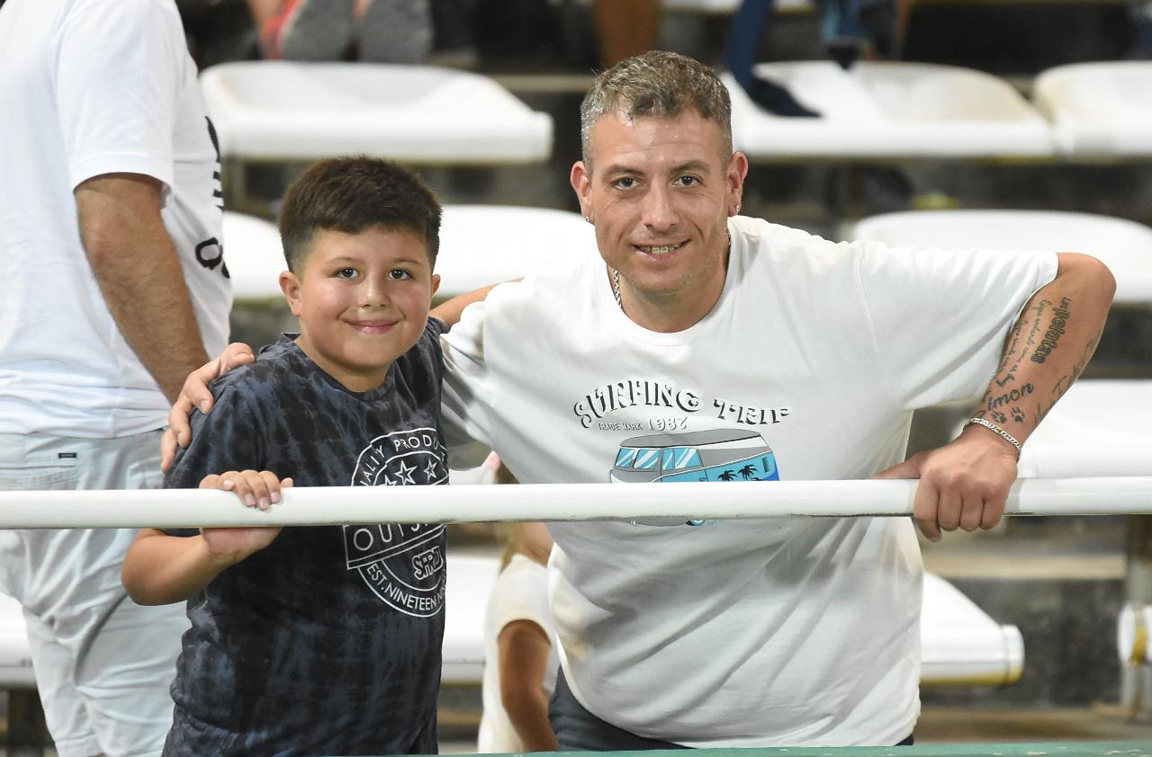 El Kempes fue una fiesta albiazul en la reanudación de la Superliga. Foto: Lucio Casalla / ElDoce.tv