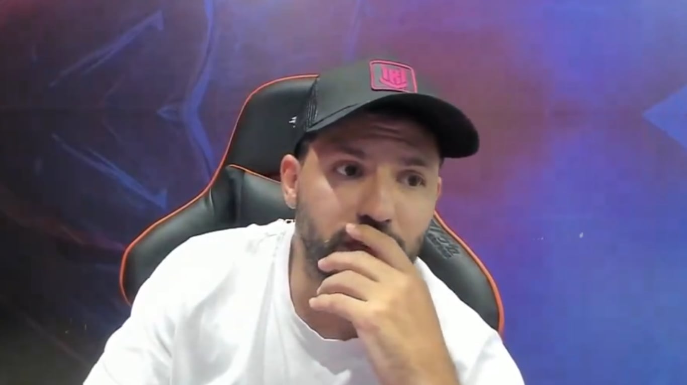 El Kun Agüero y su reacción al hablar de la hija que espera con Sofía Calzetti. (Foto: Captura Twitch)