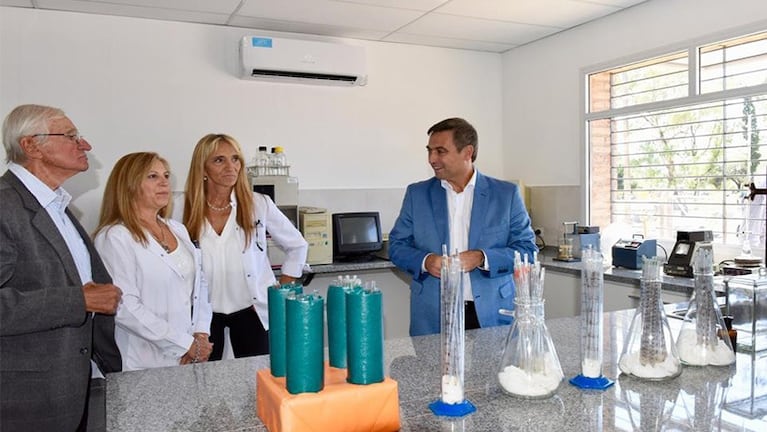 El laboratorio Arturo Illia permitirá el diseño y elaboración de nuevos productos sanitarios.