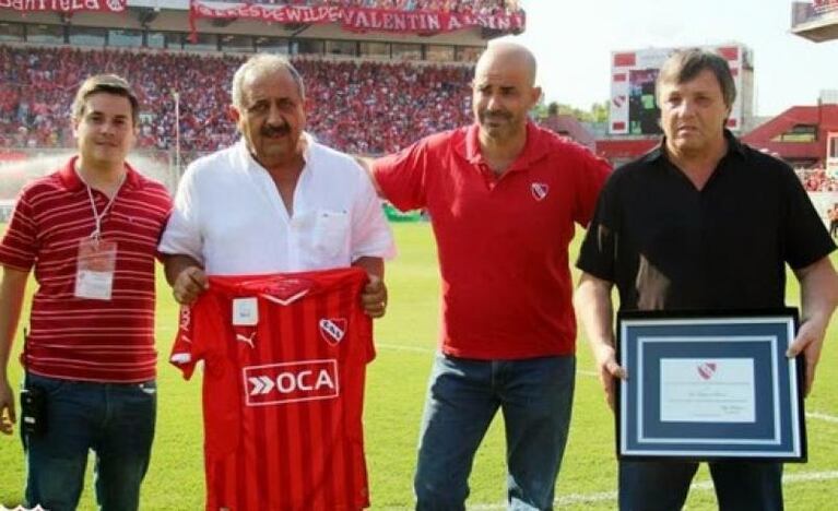 El lado futbolero de Eduardo Sacheri: cábalas mundialistas y su amor por Independiente