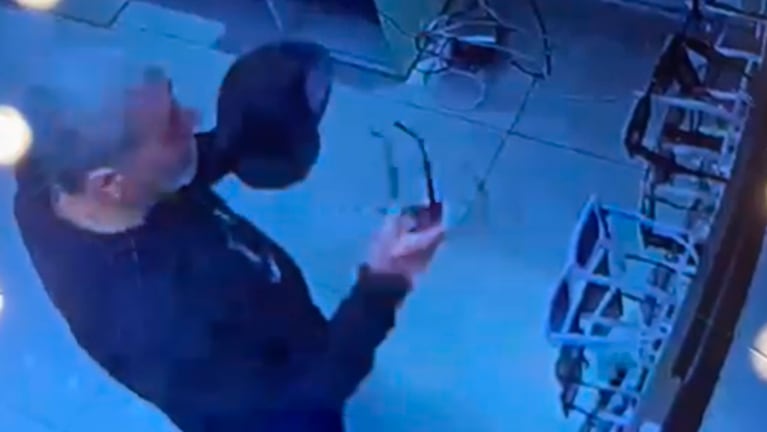 El ladrón de boina quedó filmado en el centro de Córdoba.