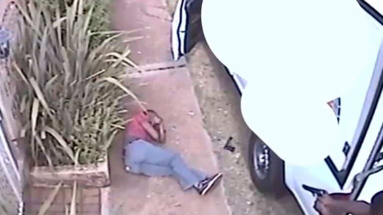 El ladrón herido fue acribillado por la Policía de Sudáfrica.