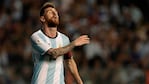 El lamento de Lionel Messi porque la pelota no entra.