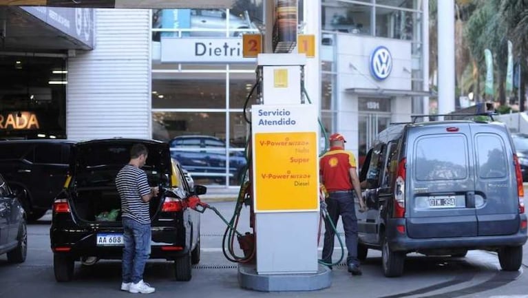 El litro de nafta súper pasó los 25 pesos en Córdoba