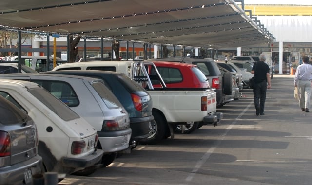 El maletín fue robado del auto estacionado en la playa del Híper.