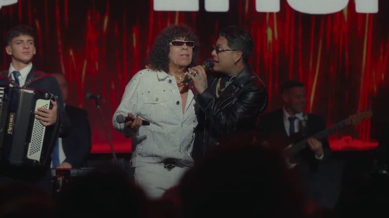 El Mandamás lanzó un nuevo videoclip acompañado por el cantante santafesino, en una colaboración que une cuarteto y cumbia santafesina en una versión explosiva.