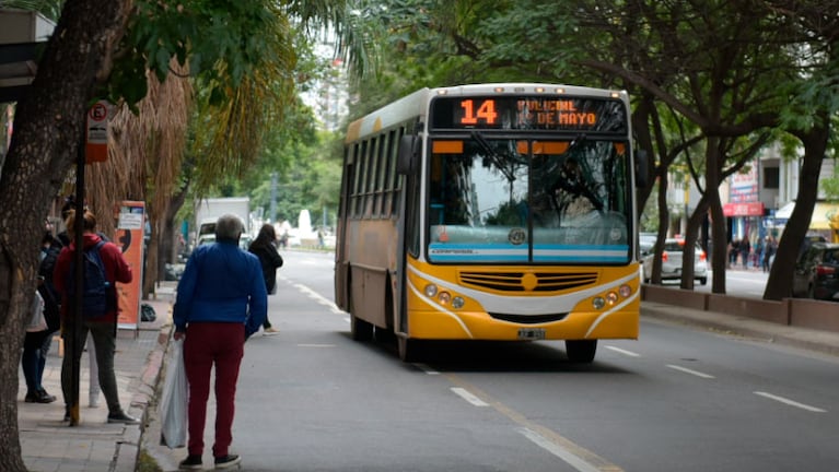 El martes podría no circular el transporte urbano. Foto: Lucio Casalla/El Doce.