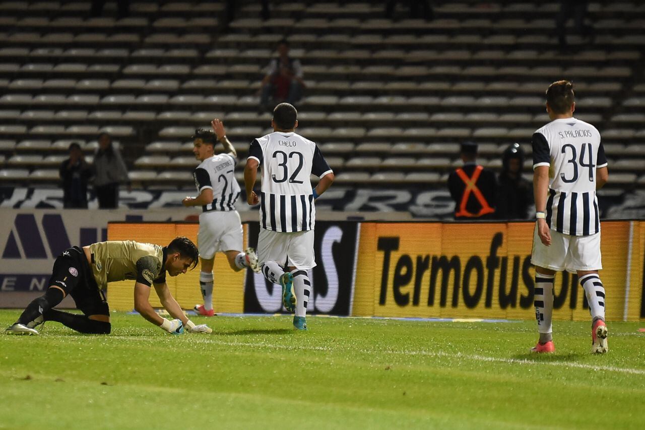 El Matador demostró su poderío ofensivo en el complemento. Foto: Lucio Casalla / ElDoce.tv