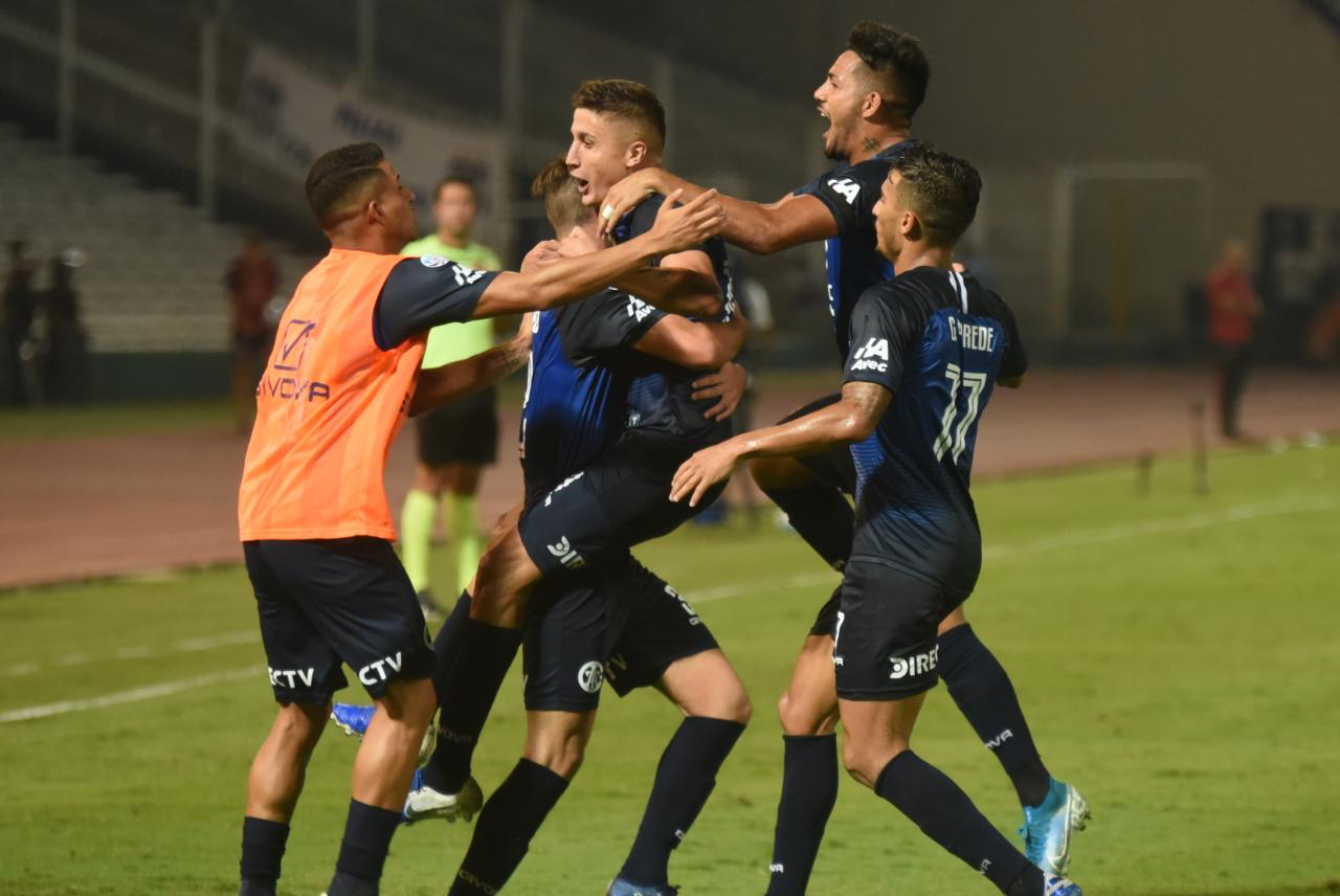 El Matador ganó 2-0 y sueña con las copas. Foto: Lucio Casalla/ElDoce.tv