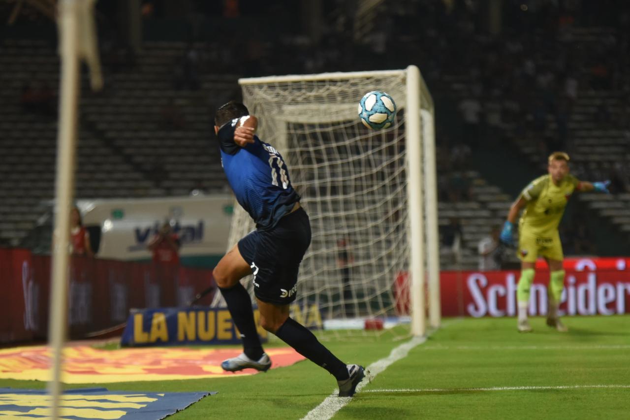 El Matador ganó 2-0 y sueña con las copas. Foto: Lucio Casalla/ElDoce.tv