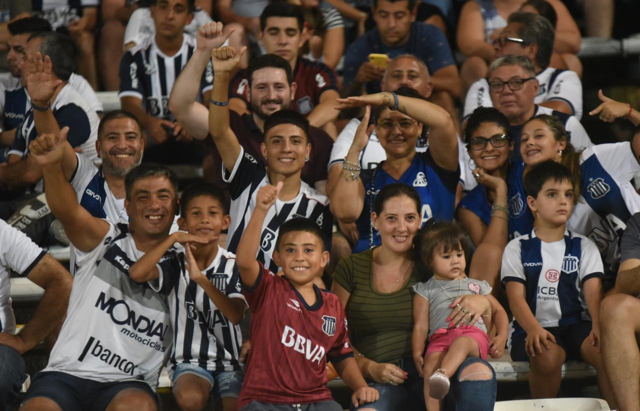 El Matador ganó 2-0 y sueña con las copas. Foto: Lucio Casalla/ElDoce.tv