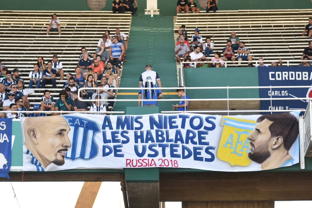 El Matador hizo un partidazo y volvió a sonreír en la Superliga. Foto: Lucio Casalla / ElDoce.tv