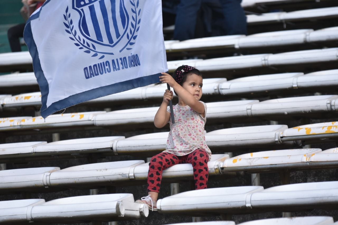 El Matador hizo un partidazo y volvió a sonreír en la Superliga. Foto: Lucio Casalla / ElDoce.tv