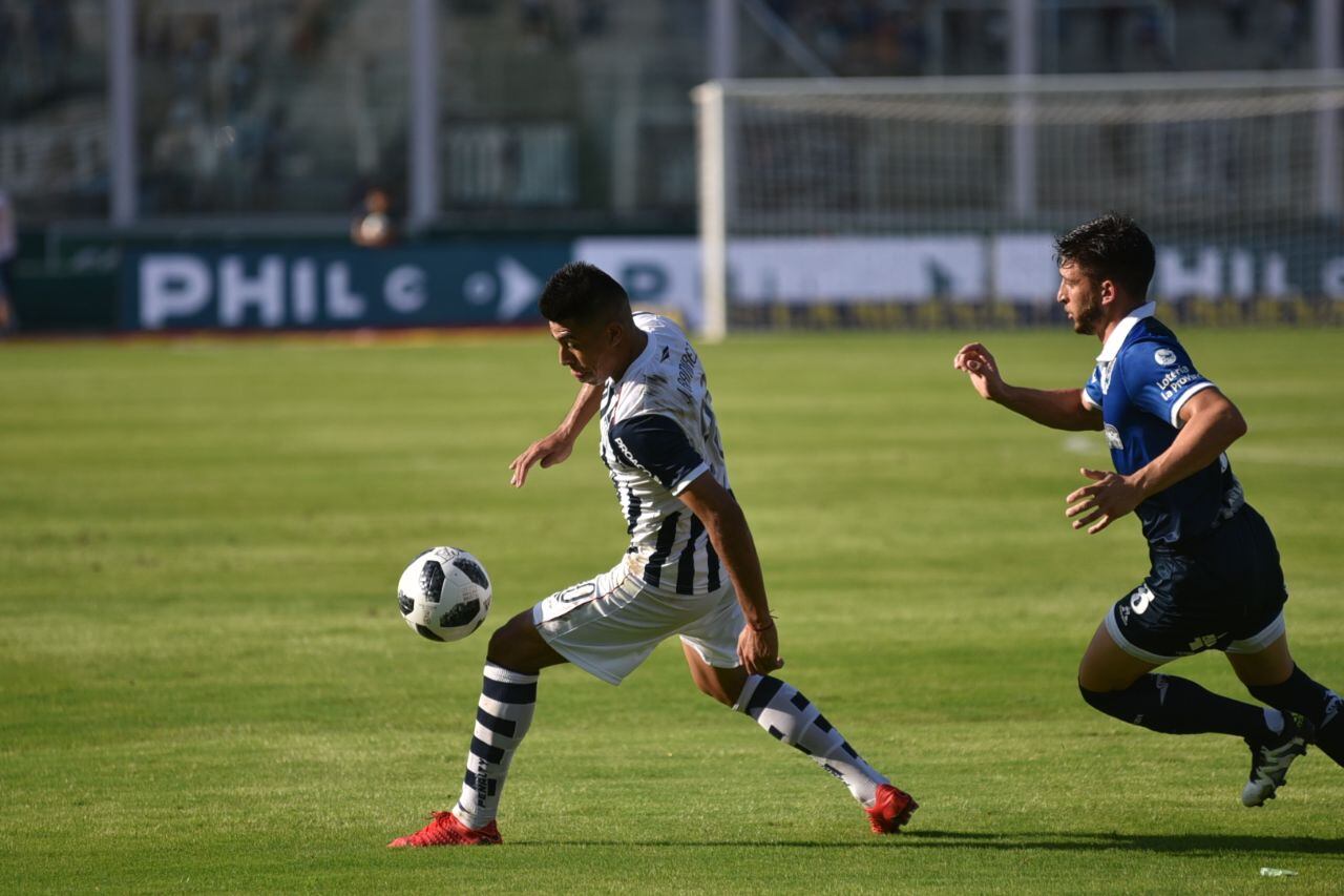 El Matador hizo un partidazo y volvió a sonreír en la Superliga. Foto: Lucio Casalla / ElDoce.tv