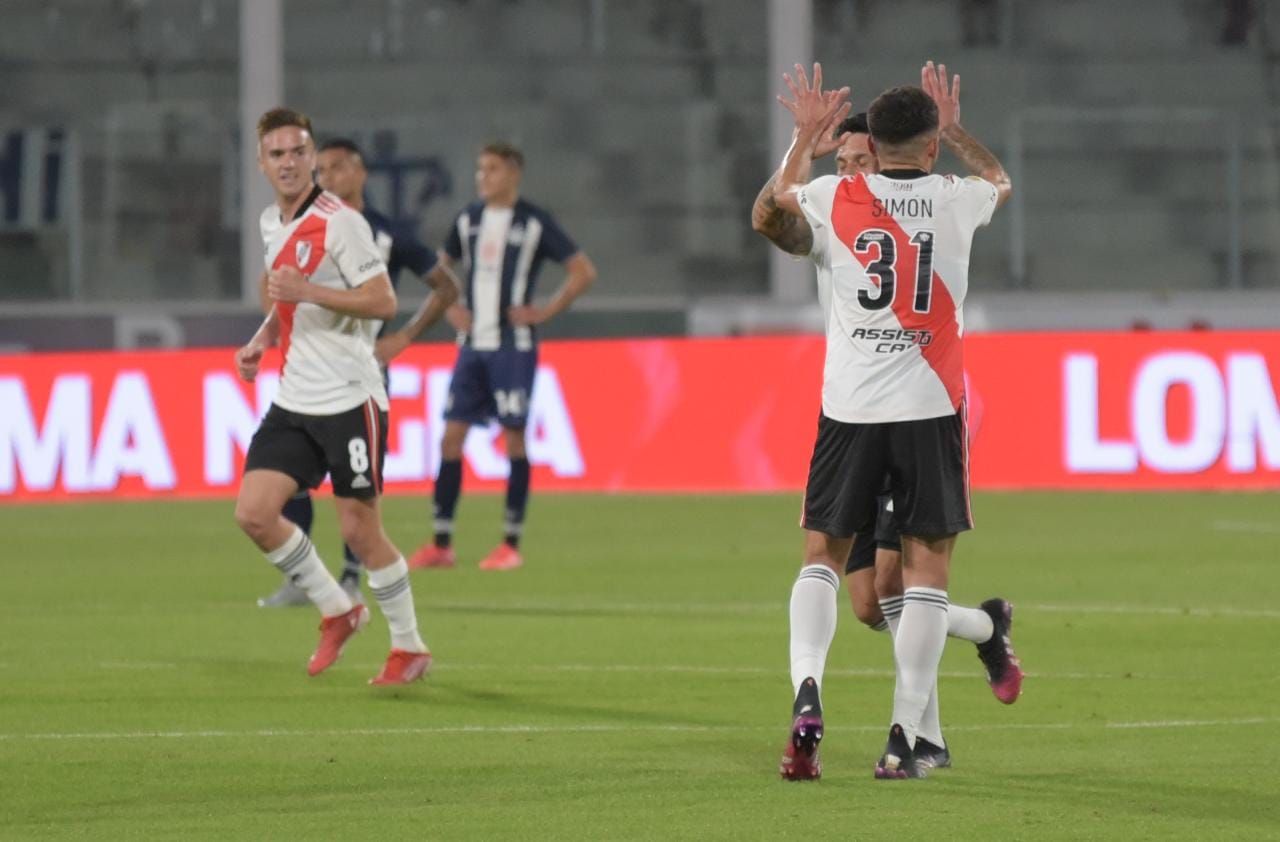 El Matador no aprovechó la ventaja y terminó perdiendo ante su gente. Fotos: Lucio Casalla/ElDdoce.tv.