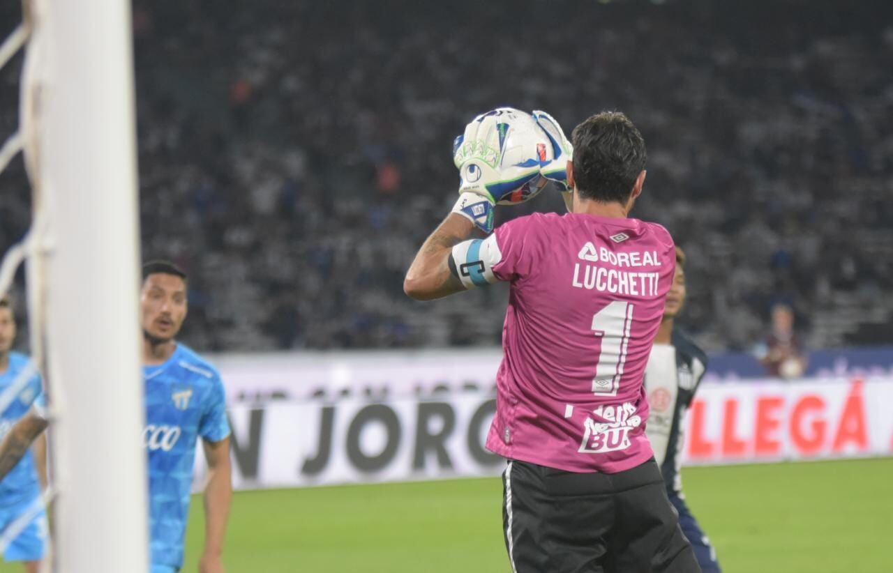 El Matador quedó muy cerca del líder del torneo. Fotos: Lucio Casalla/ElDoce.tv