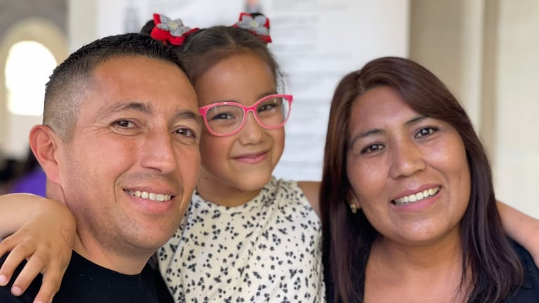 El matrimonio adoptó a Luz Esperanza.