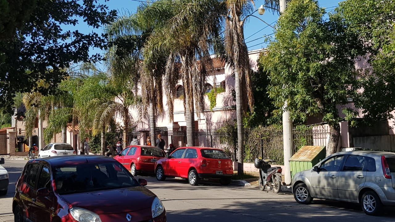 El médico atendía en el geriátrico y también a pacientes de PAMI en un centro médico.